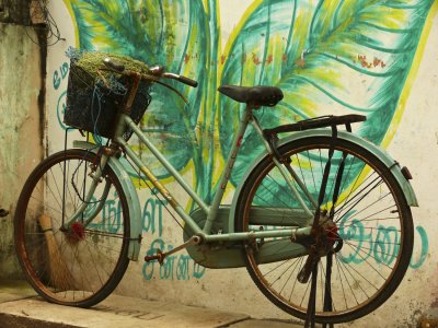 Green bike Mamallapuram.jpg