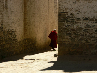 Disappearing act in Shigatze