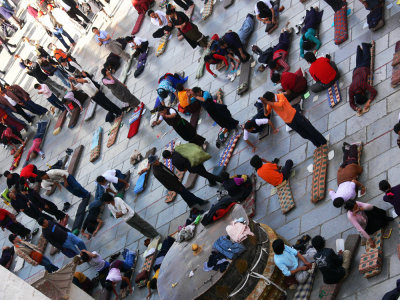 Prostrating pilgrims