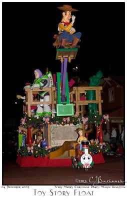 04Dec05 Toy Story Float - 8492