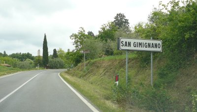 entering san gimignano in tuscany (R)