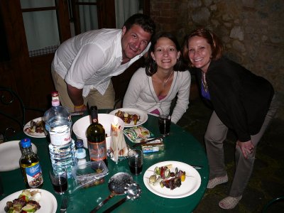 homemade dinner on the patio, wine, crickets, fresh country air... (R)