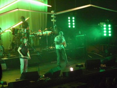 thom beating a block and flea on the hooter
