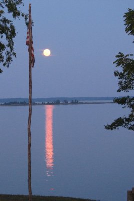 Moonrise over Currioman Bay