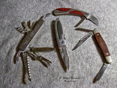 Pocket knives.jpg