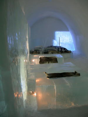 10_ice_hotel04feb27_141.JPG