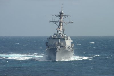 Heads on - DDG 82.jpg