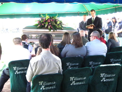 Trina Funeral 3-31-10 018.jpg