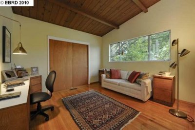 guest room.jpg
