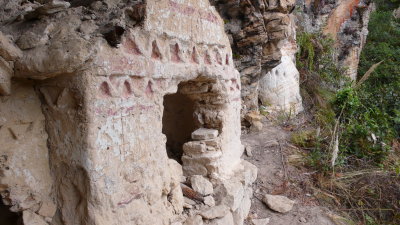 Idolo (rock tombs)