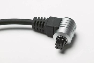 Canon's proprietary remote switch contact