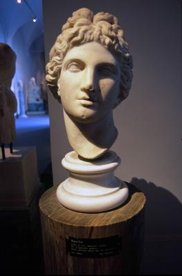 Apollo.jpg
