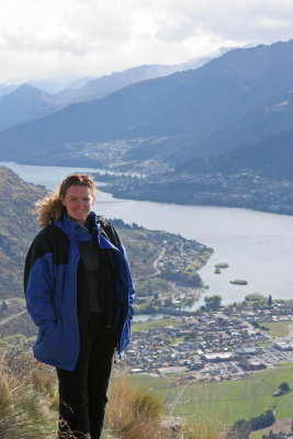 Deb with Lake Wakatipu in the background (half way down from The Remarkables)