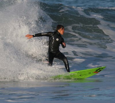 James Tume surfing at Lyall Bay, IMG_6724