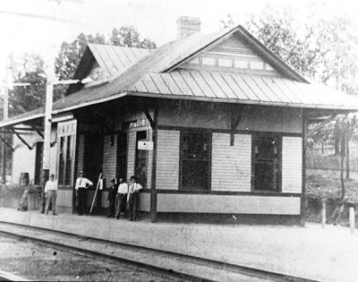 Mountain Creek Depot 1915