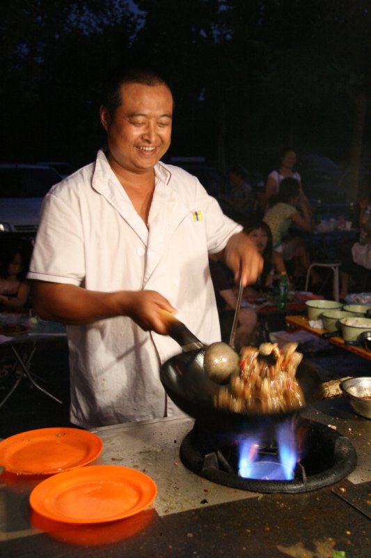 August 2, 2009 -- Dinner Time !