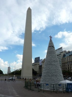 Christmas tree at the Obelisco, Av 9 de Julio, Buenos Aires, Ar