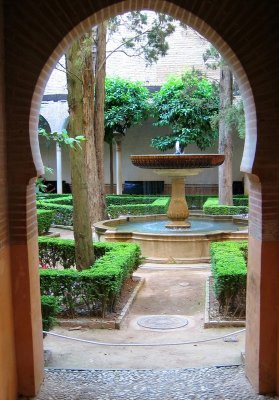 Patio de Lindaraja, Alhambra, Granada