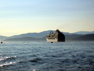 Cruise ship leaving Vancouver