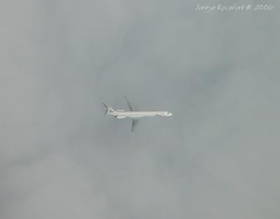 Allegro MD-83 flying at 29,000 ft.