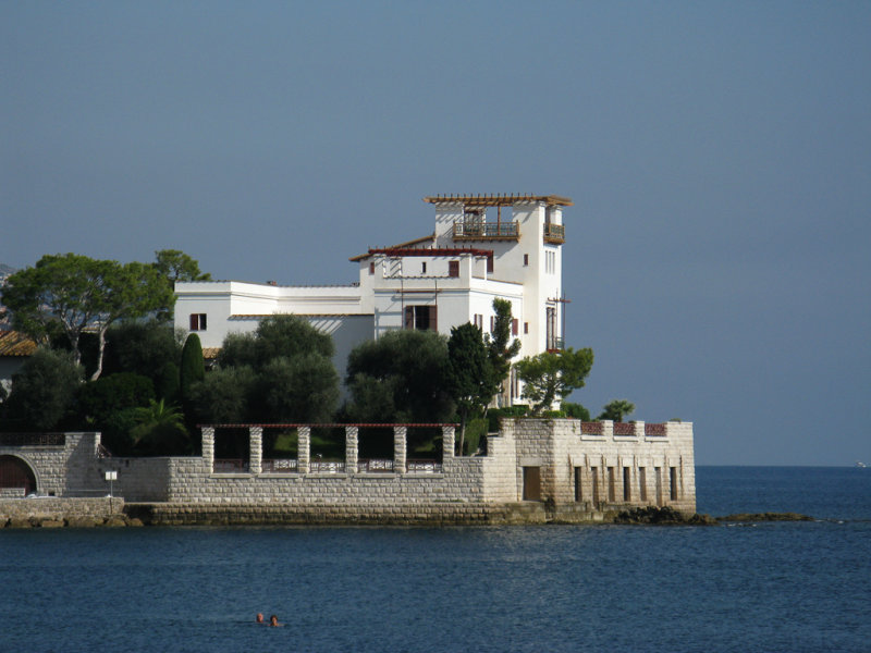 Cap Ferrat Greek house