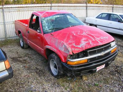 Tracy's Chevy S10 2003 After Rollover