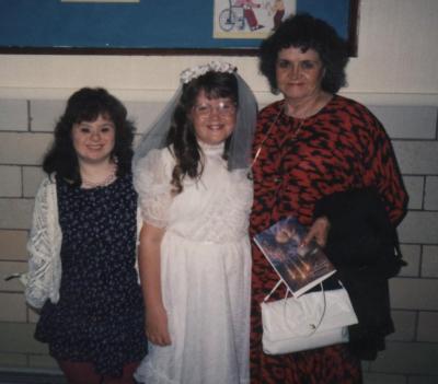 Lisa, Aimee, Mom