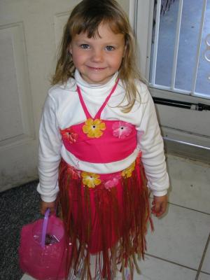 g3/89/638989/3/57536372.Halloween62004.jpg