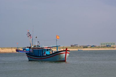 Boat coming in