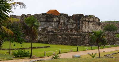 west side (rear view) of El Palacio