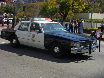 Parade 836 Early LAPD Cheverolet Police Car.jpg