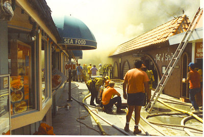 Pier Fire 1988 07.jpg