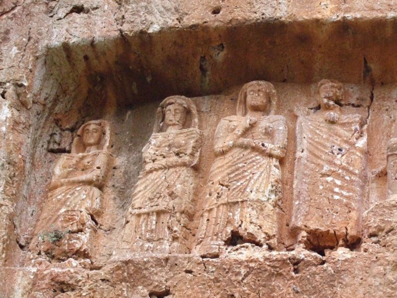 Relief in the pit at Kanlidivane