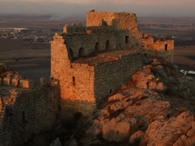 Glow of the sunset on the castle