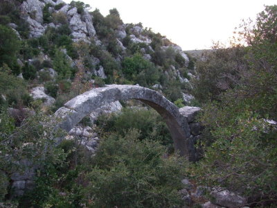 A beautiful arch in the wilderness.