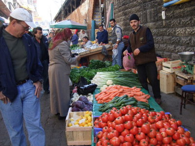 Bob eyeing the vegetables at the Trabzon pazar.