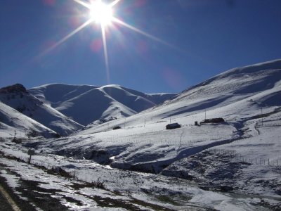 The mountain air was so clean and crisp that we hardly felt the cold.