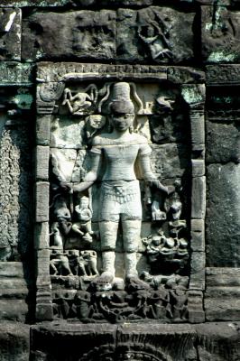 statue of Lokesvara on the S side of the sanctuary
