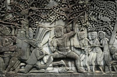 the Khmers defeat the Chams in a land battle at Angkor