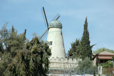 Erected in 1857, 18 meters high, for that time the Windmill was an ultra-modern one for grinding grain into flour