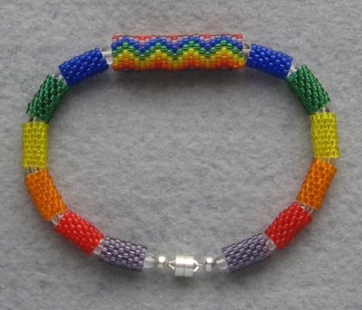 bracelet_rainbow_zigzag_121909.jpg