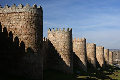 Walls of vila