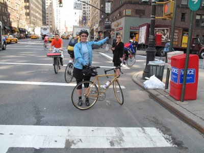 Carol W. pointing the turn for the rest of the riders