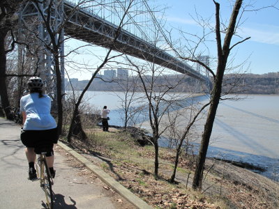 West side Greenway along the Hudson going under George Washiungton Bridge