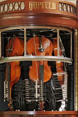 mechanical violin trio Hupfeld