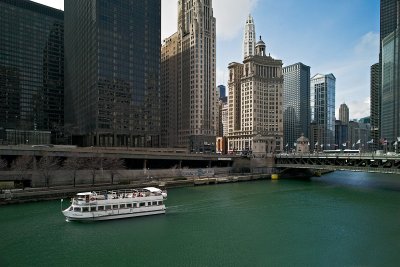 Chicago River Michigan Ave Bridge to W 02