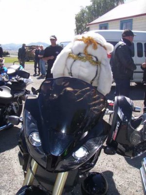 091205 Ulysses Nelson Toy Run 2009 35.JPG