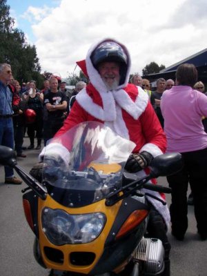 091212 Marlborough Toy Run 2009 11.JPG
