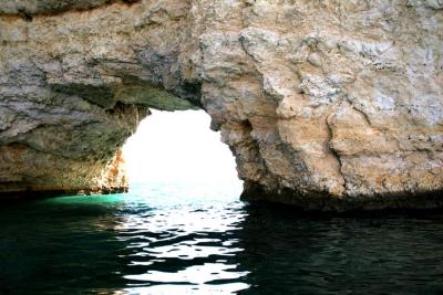 Arch inside the sea (kantab)