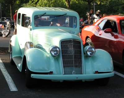 34 Olds front